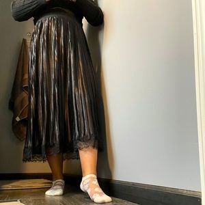 Black cute long skirt